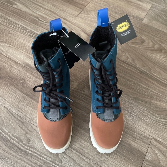 CLEAR WEATHER WAMPA/bluebird BOOTS! - Picture 1 of 7